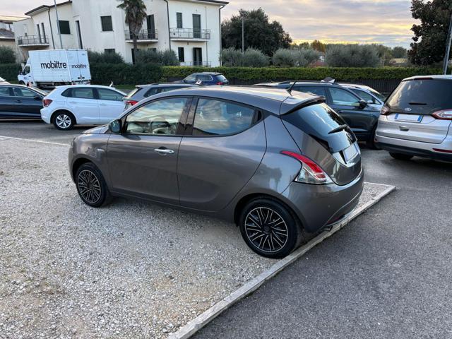 LANCIA Ypsilon 1.2 5 porte GPL Ecochic NEOPATENTATI