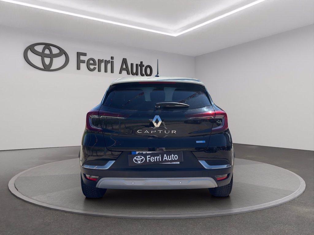 RENAULT Captur 1.6 e-tech hybrid intens 145cv auto del 2022