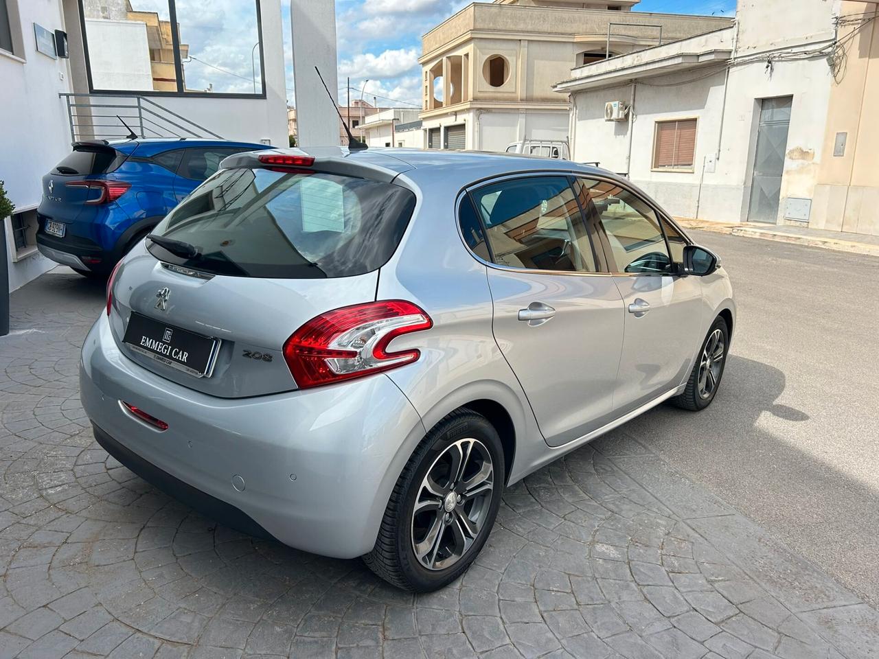 Peugeot 208 1.4 HDi 68Cv ALLURE NAVI Km81.000-2014