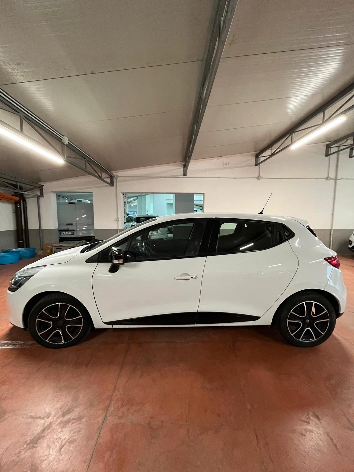 Renault Clio Sporter 1.5 dCi 8V 90CV Costume National