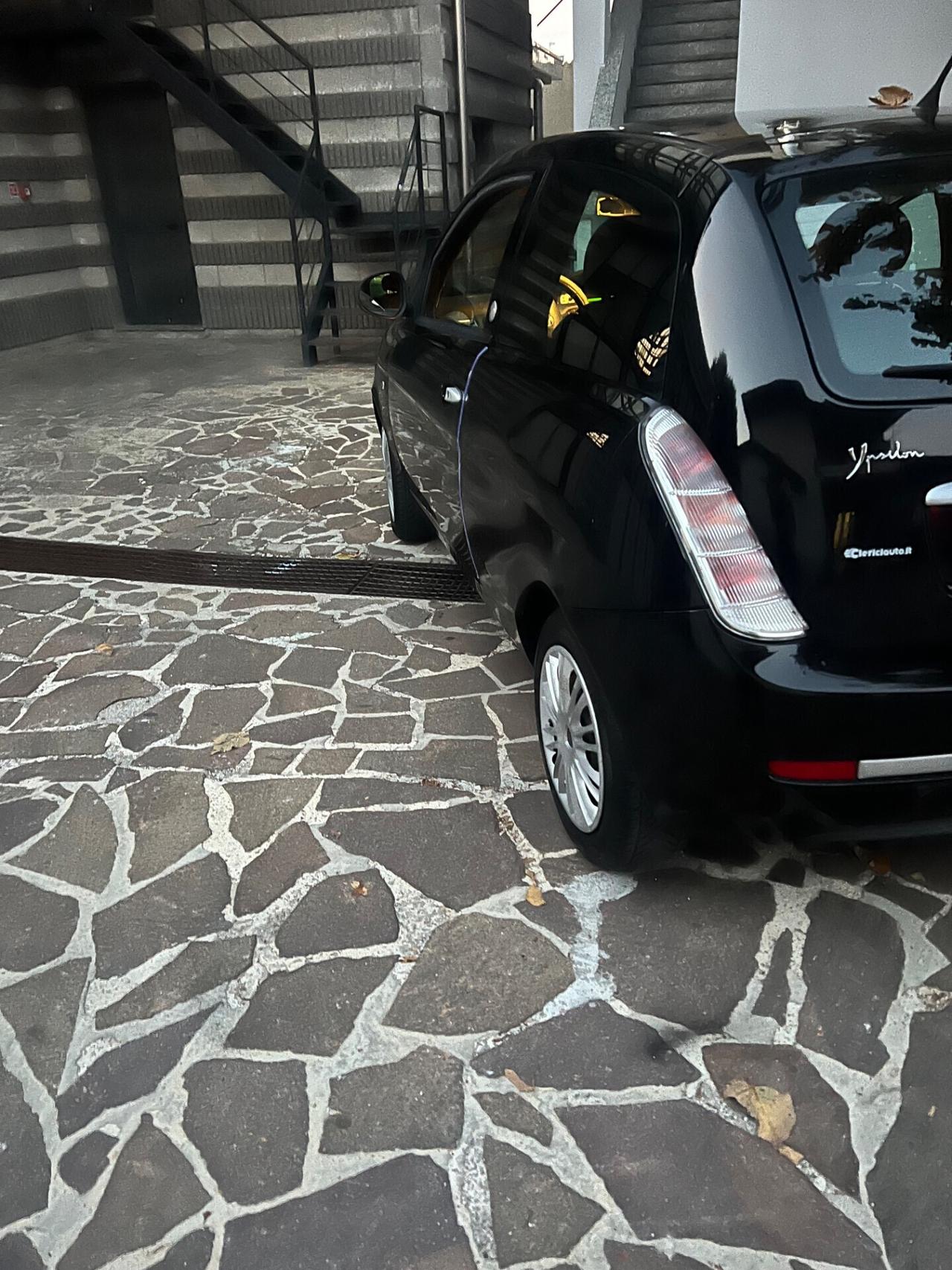 Lancia Ypsilon 1.4 Unyca Ecochic GPL