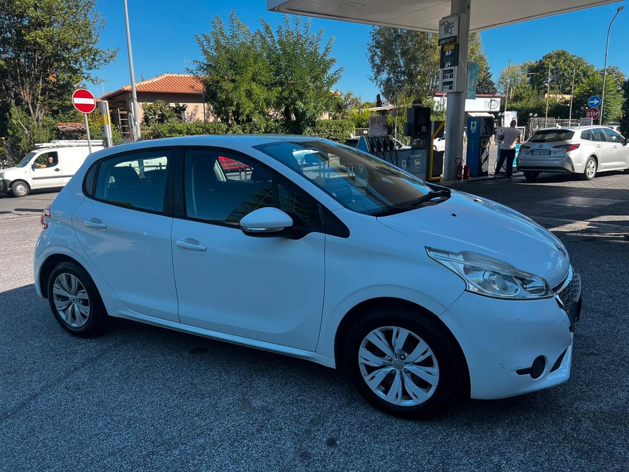 Peugeot 208 1.4 HDi 68 CV 5 porte Access