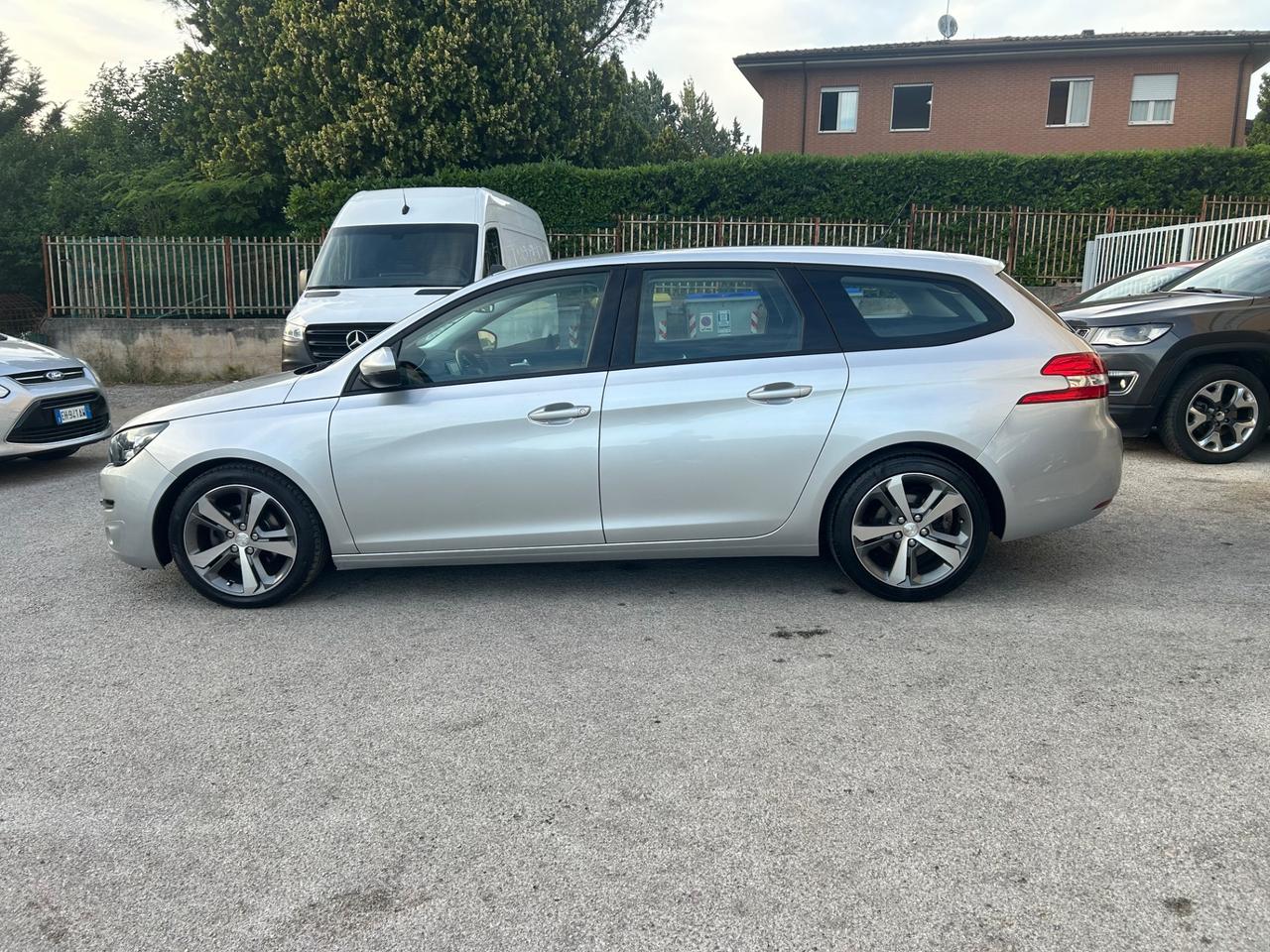 Peugeot 308 BlueHDi 120 S&S SW Euro6