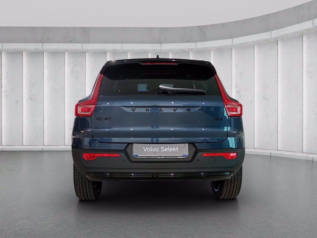 VOLVO XC40 2.0 b3 Ultra Black Edition auto del 2025