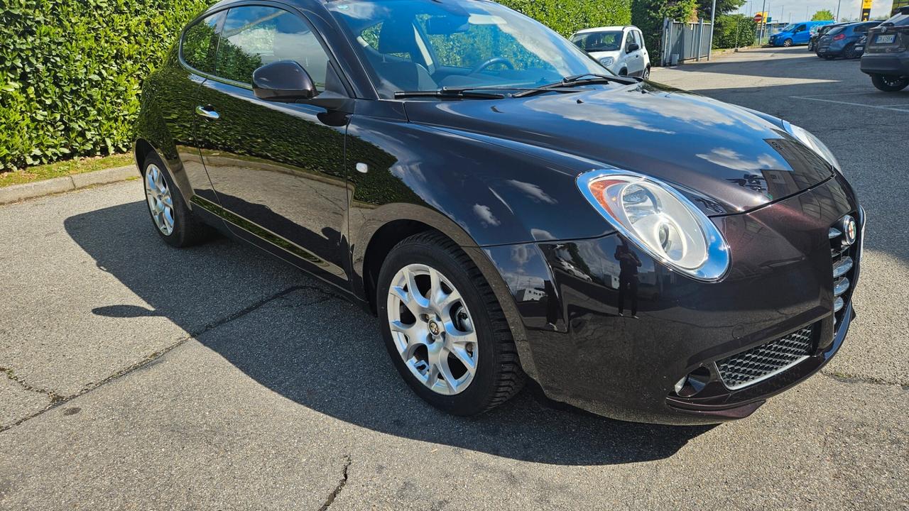 Alfa Romeo MiTo 1.4 105 CV M.air S&S Distinctive Sport Pack
