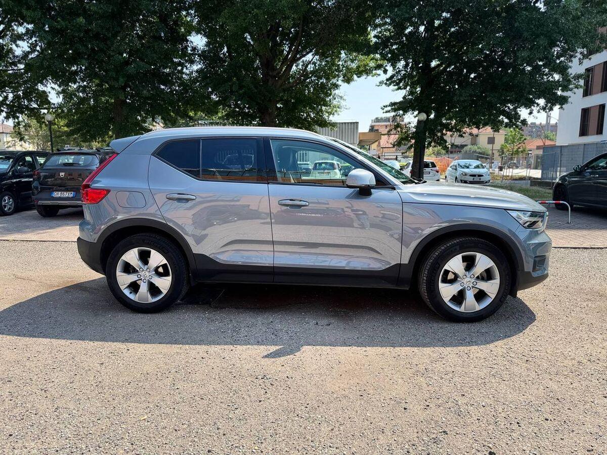 Volvo XC40 2.0 d3 Momentum auto my21