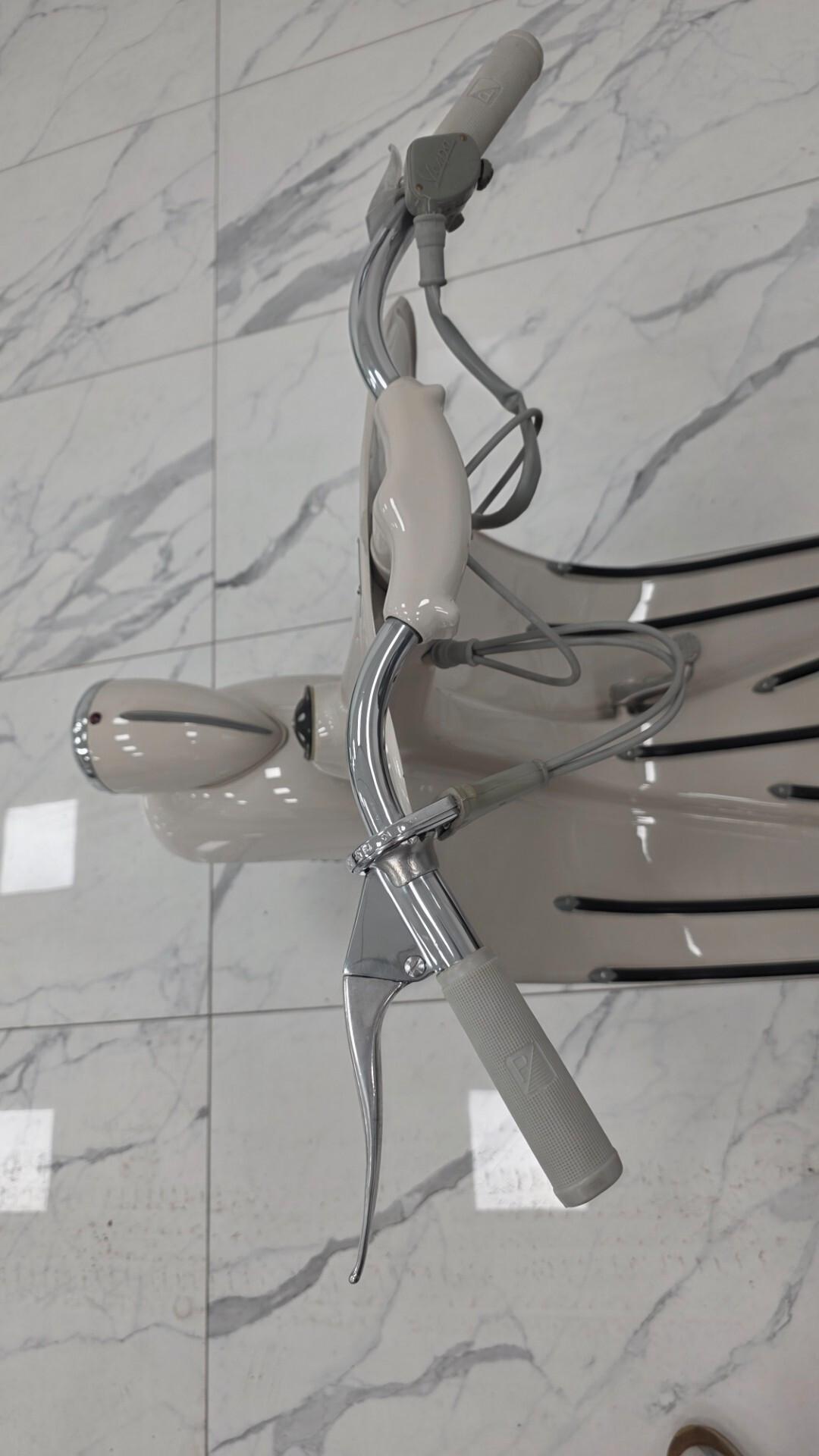 Piaggio Vespa 125 faro basso