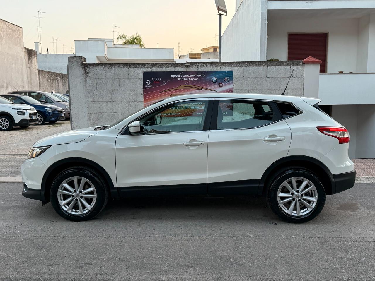 Nissan Qashqai 1.5 dCi Tekna *BIANCO PERLA - 2015