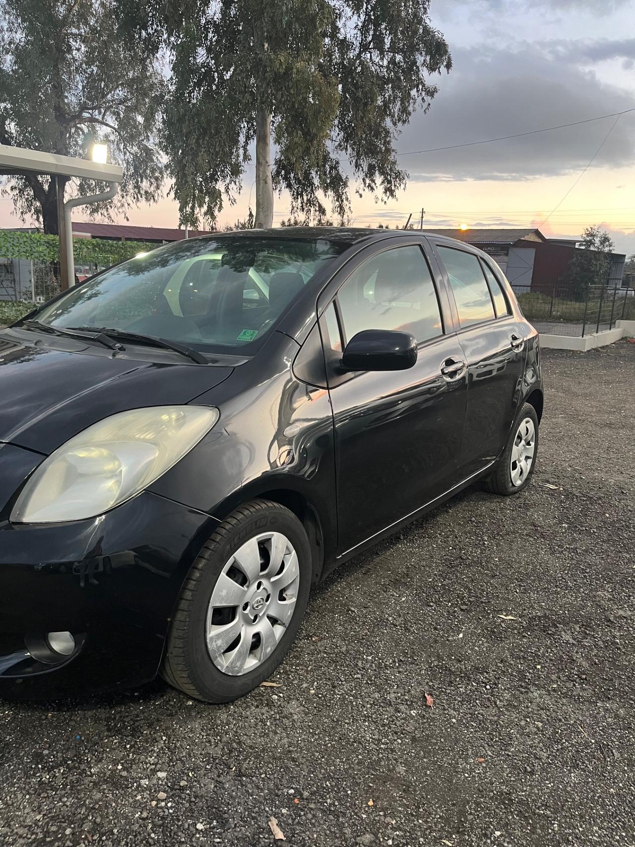 Toyota Yaris 1.3 5 porte