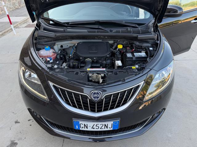 LANCIA Ypsilon GOLD+NAVI CARPLAY+SENSORI+LED