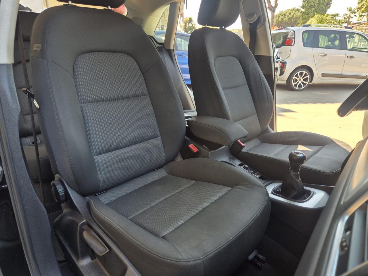Audi Q3 2.0 TDI 120 CV Sport