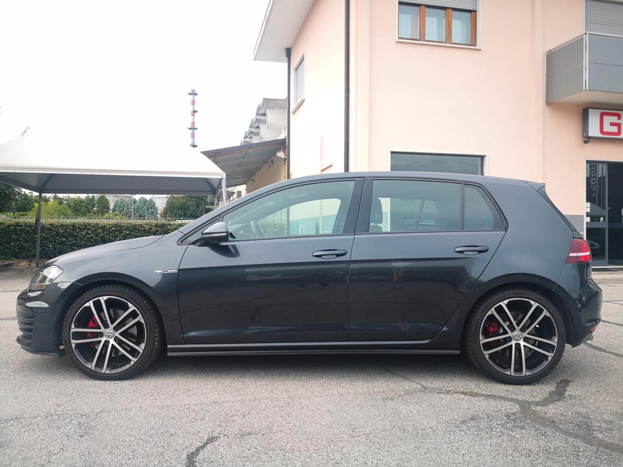 VW Golf GTD 2.0 TDI DSG 5p. BMT **LED**NAVI**TELECAMERA**