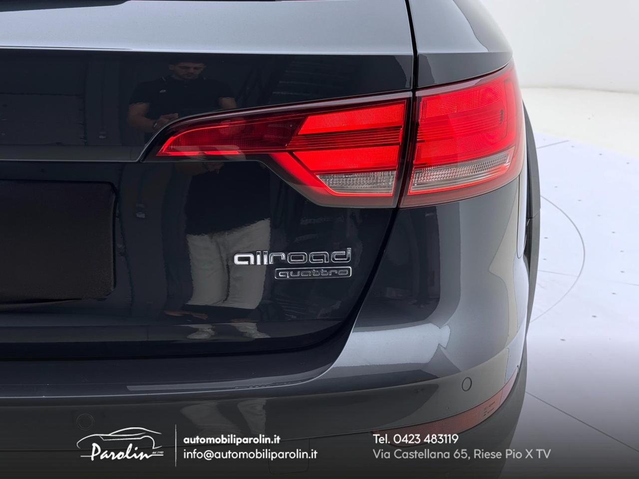 Audi A4 Allroad 45 2.0 tfsi mhev Business 245cv quattro s-tronic Gancio