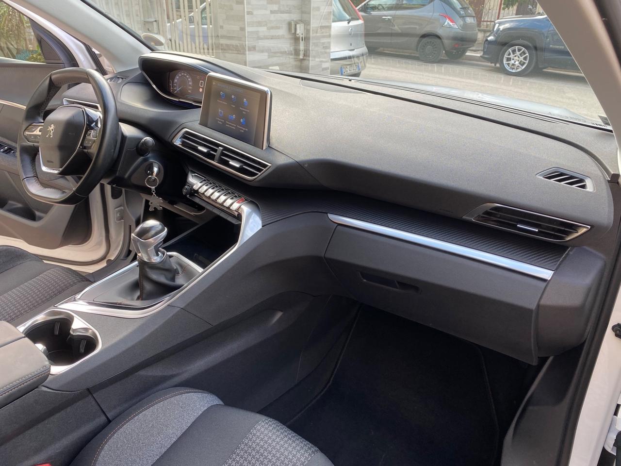 Peugeot 3008 BlueHDi 120 S&S Active