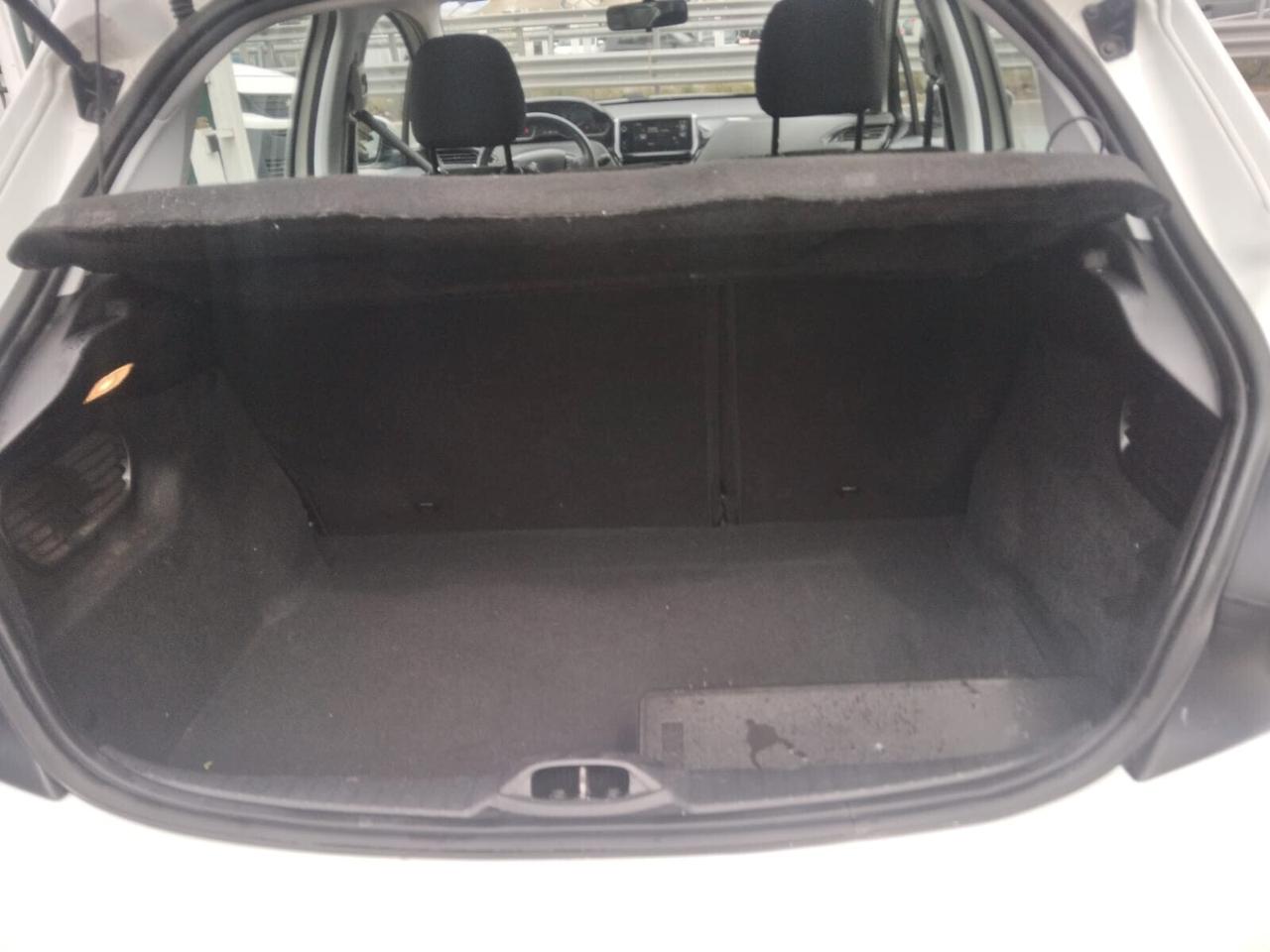 Peugeot 208 1.2 benzina Allure 2015