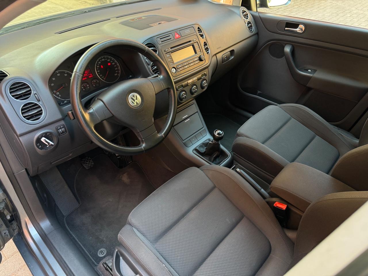 Volkswagen Golf 5 Plus 1.6 16V FSI Neopatentati