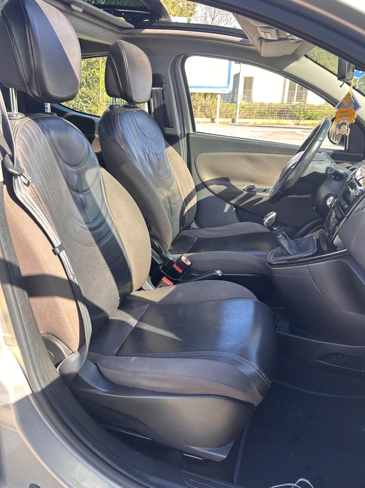 Lancia Ypsilon 1.3 MJT 16V 95 CV 5 porte S&S Platinum