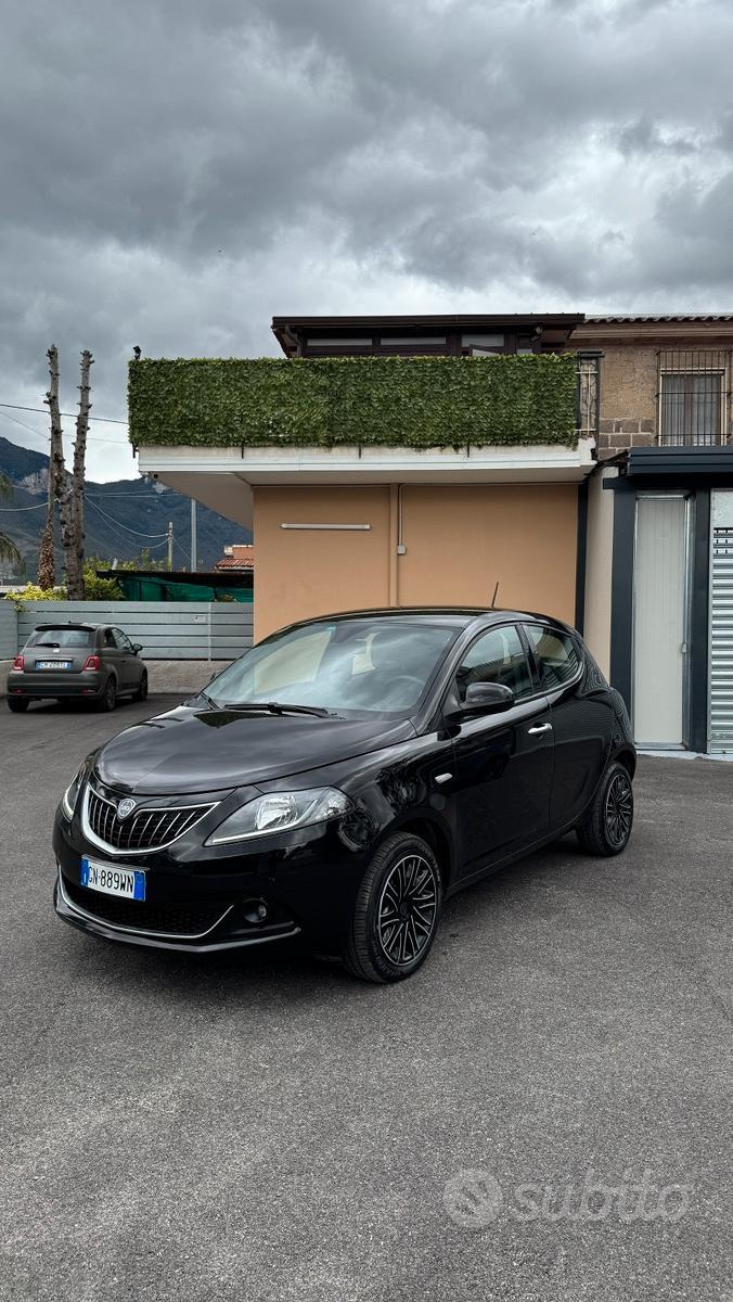 LANCIA YPSILON ALBERTA FERRETTI NUOVA