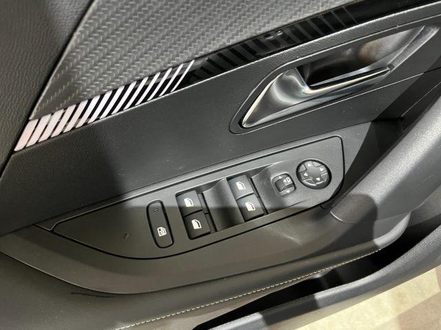 PEUGEOT 2008 1.2 T 130CV EAT8 Allure /NAVI/LED/TELECAM/PARK