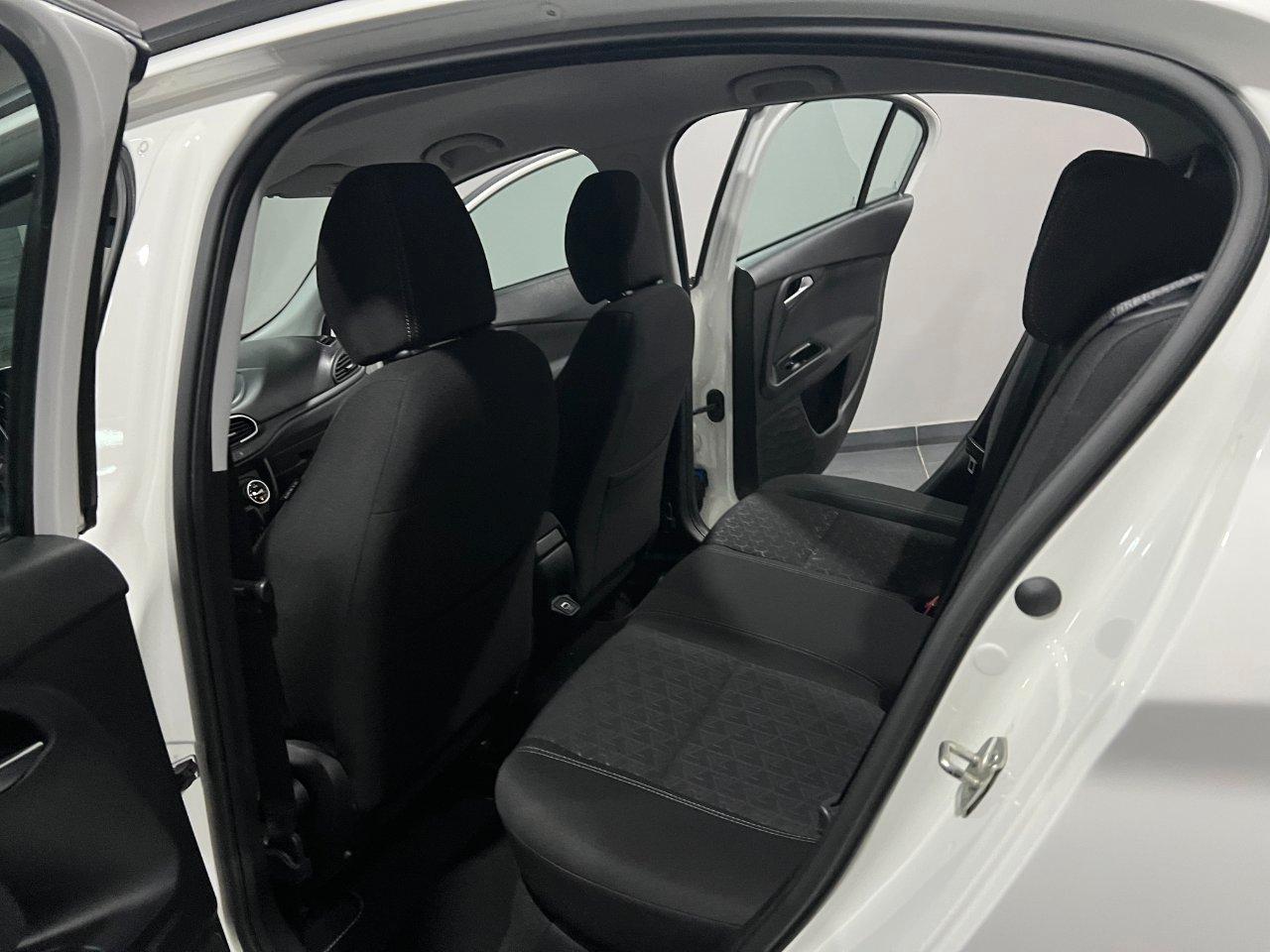 Fiat Tipo Tipo 1.6 mjt Cross s&s 130cv DA VETRINA