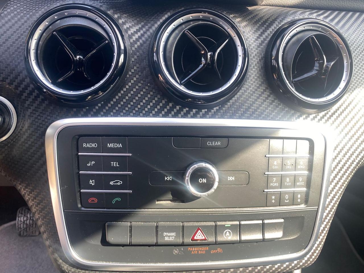 Mercedes-Benz GLA 180 CDI Sport GLA 180 #7230