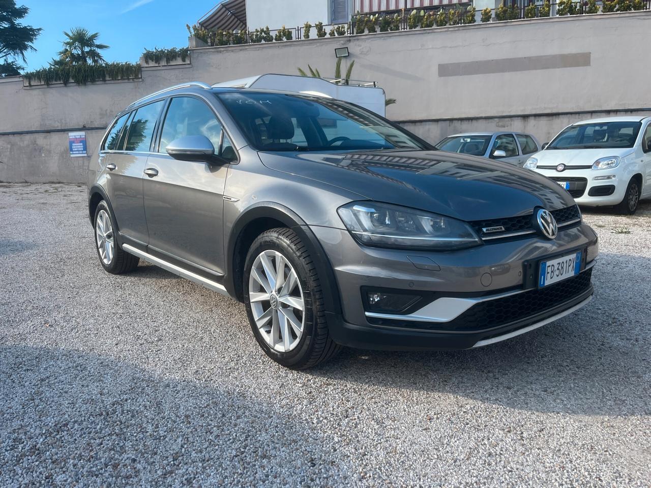Volkswagen Golf Variant Alltrack 1.6 TDI 4MOTION Executive BMT