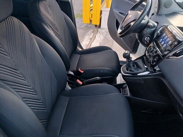 LANCIA YPSILON 1.0 FireFly S&S 69 CV HYBRID GOLD PLUS