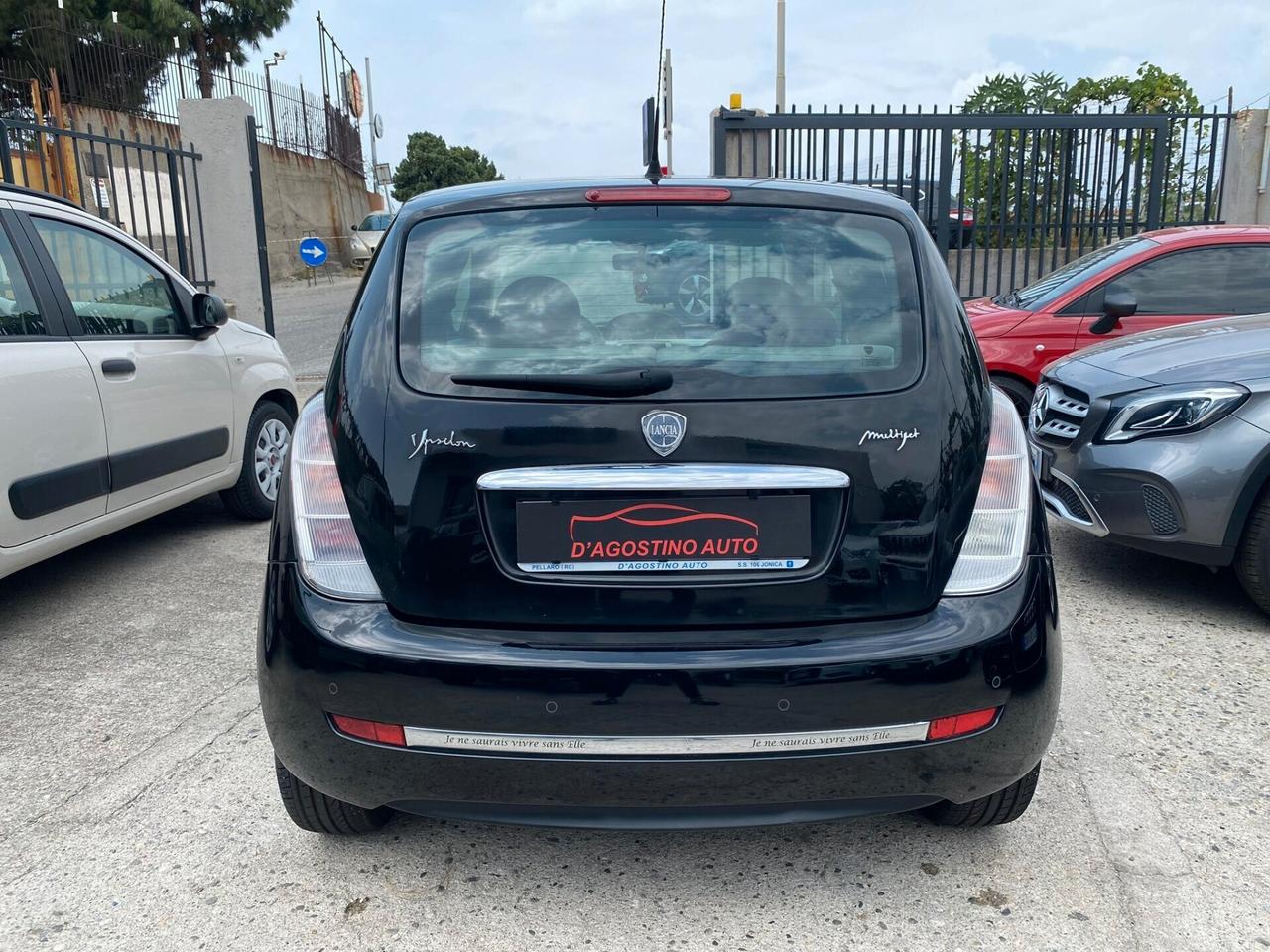Lancia Ypsilon 1.3 MJT 75 CV Limited Elle