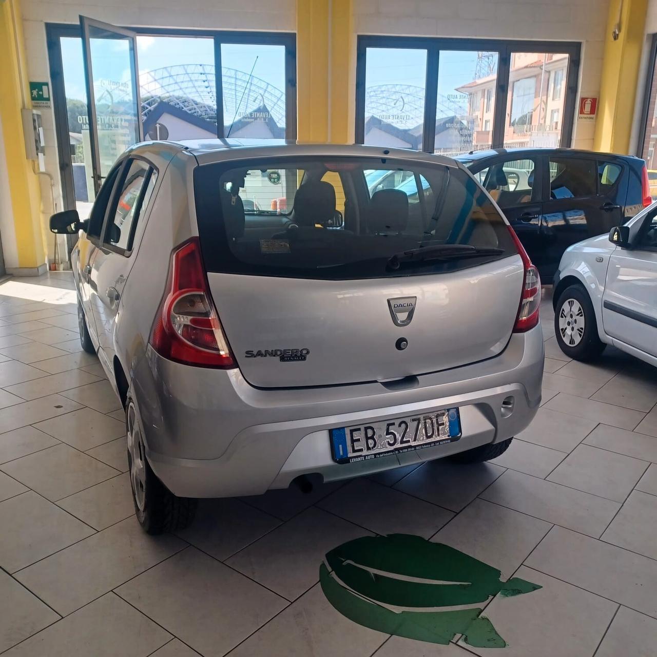 149.588 GPL DI FABBRICA SANDERO 1.4 PER NEOPATENTATI