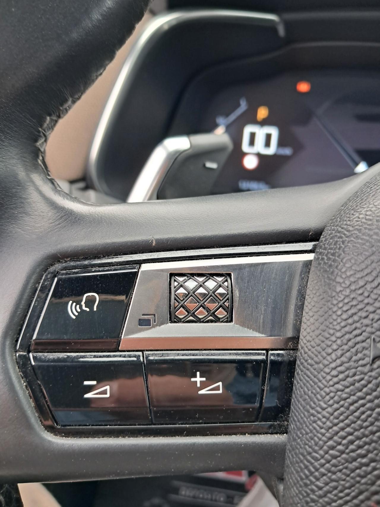 DS7 Crossback 1.5HDi 130cv*LED*NAVI*XENON