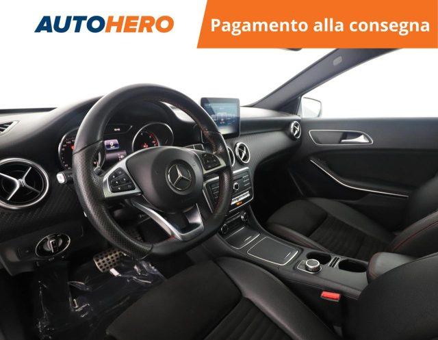 MERCEDES-BENZ A 180 d Automatic Premium