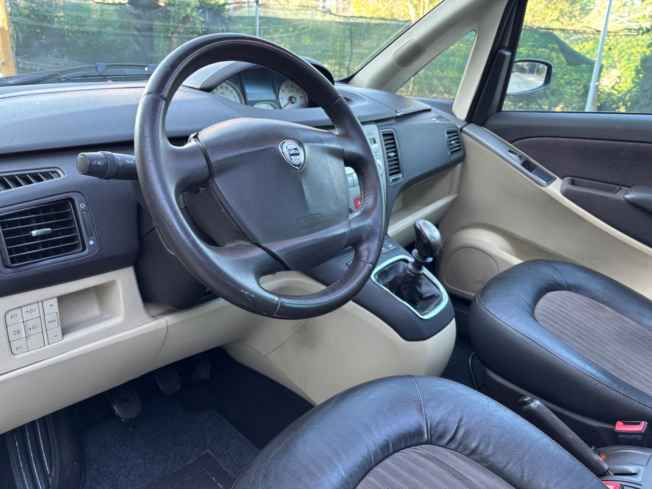 Lancia MUSA 1.4 Platino OK NEOPATENTATI