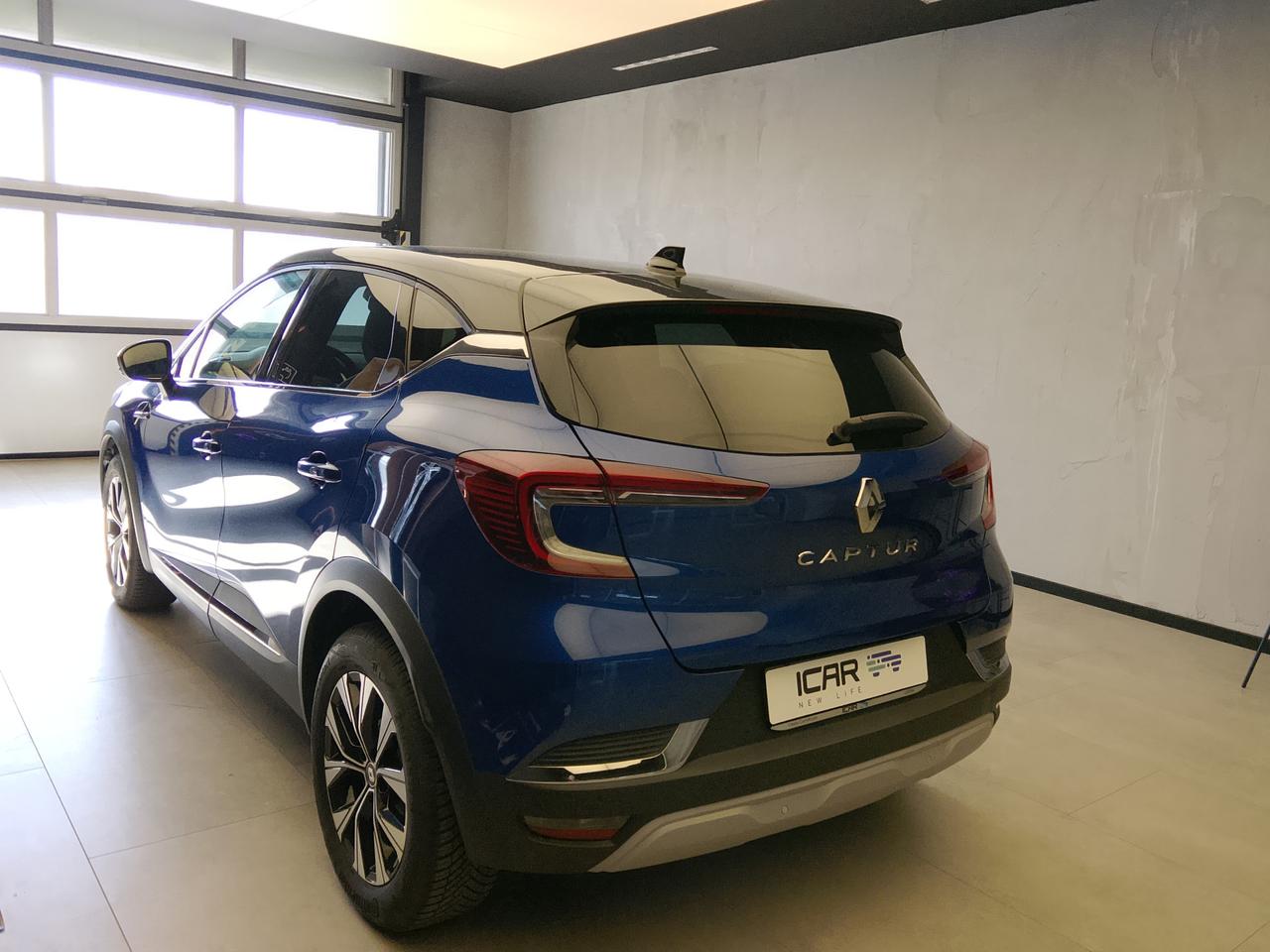 RENAULT Captur II 2024 - Captur 1.0 tce Techno 90cv