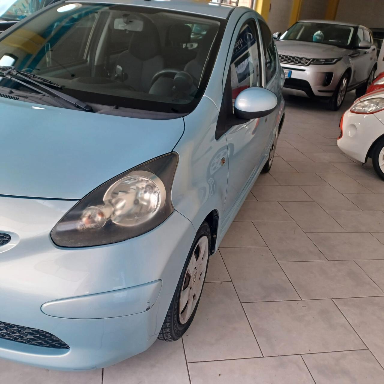 100248KM AYGO 1.0 NEOPATENTATI ECONOMICA