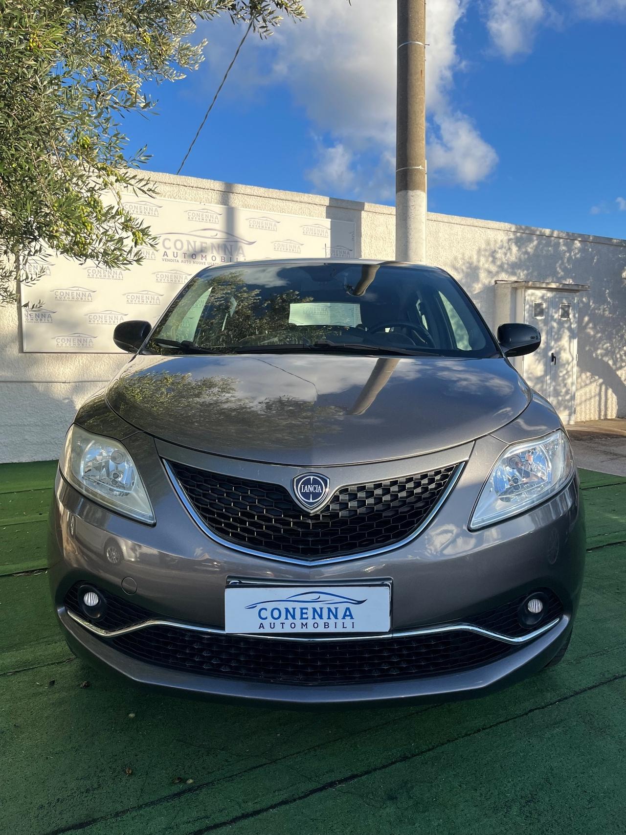 Lancia Ypsilon 0.9 TwinAir Metano Ecochic Silver