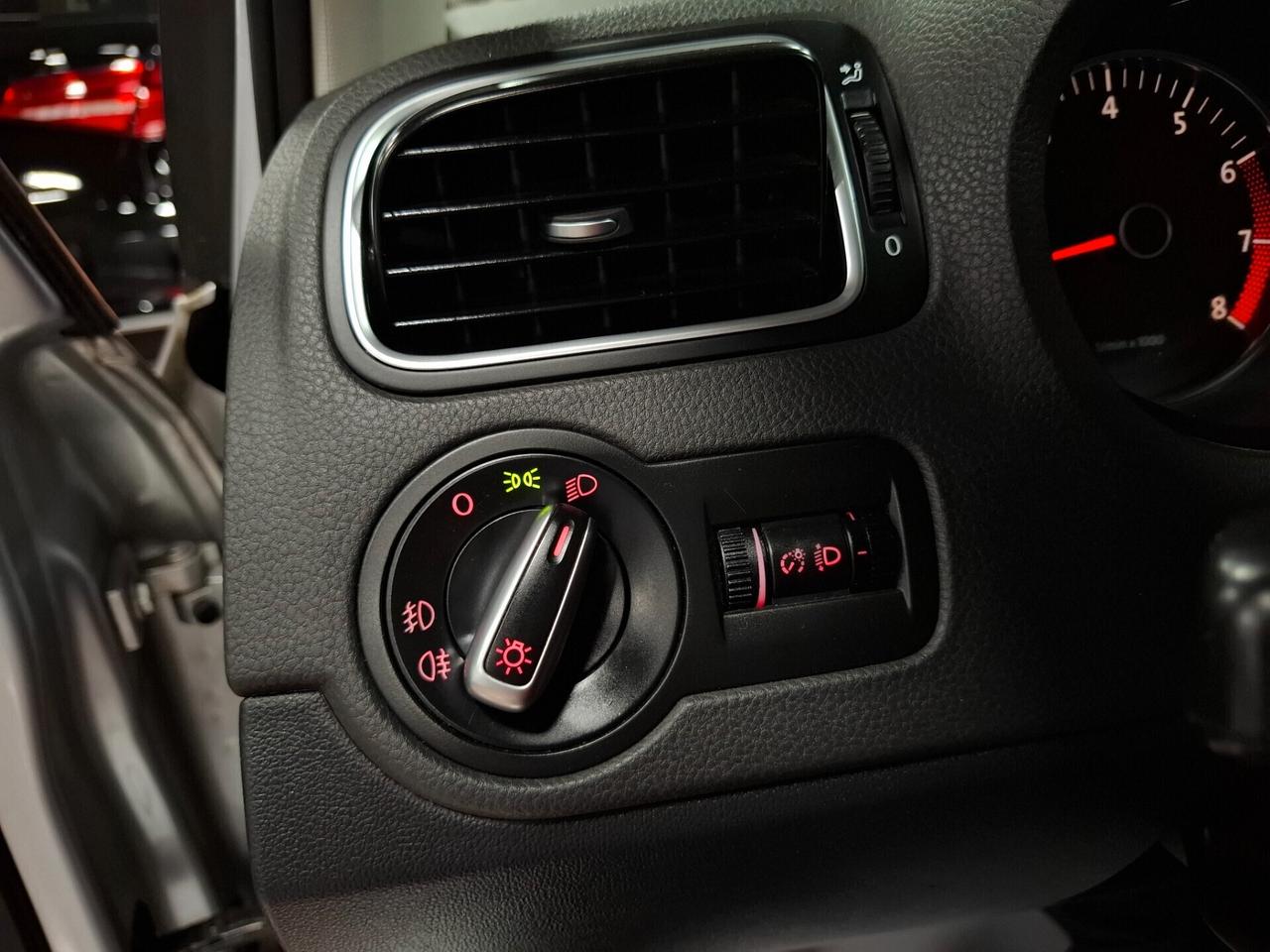 Volkswagen Polo 1.2 benzina Neopatentato