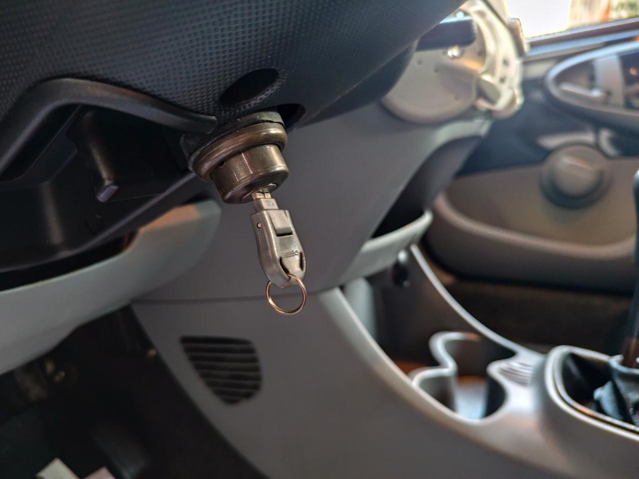 Citroen C1 1.0 BENZINA 68CV 5 porte