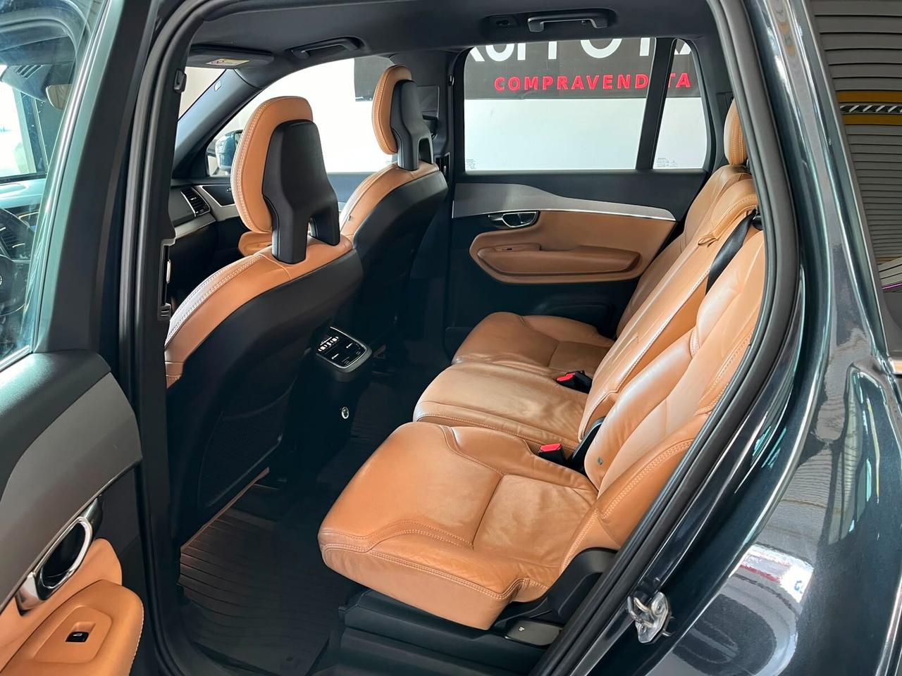 Volvo XC 90 XC90 D5 AWD Geartronic 7 posti Inscription