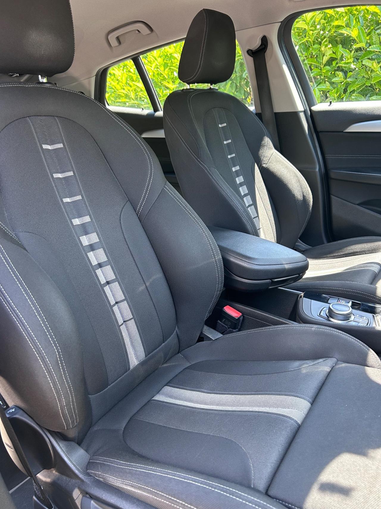 Bmw X2 sDrive18d Business-X