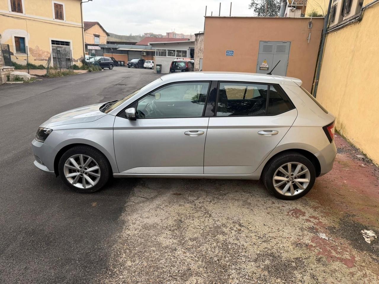 Skoda Fabia 1.0 TSI Color Argento