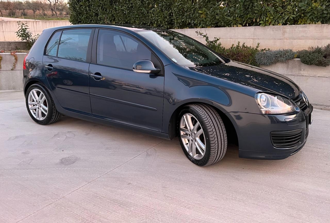 Volkswagen Golf Gt Sport 170 cv Diesel