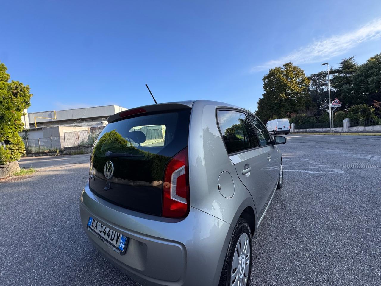 Volkswagen up! 1.0 5p. eco high BlueMotion Technology