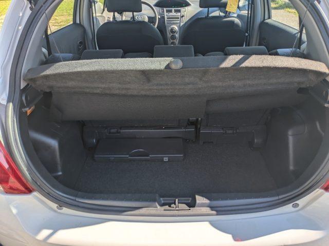 TOYOTA Yaris 1.0 5 porte