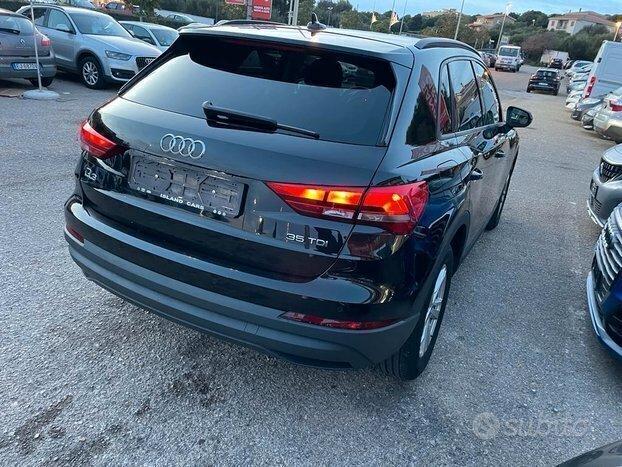 AUDI Q3 35 TDI S tronic Business 2020