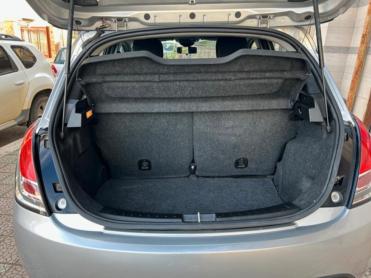 Lancia Ypsilon 0.9 TwinAir 85 CV 5 porte S&S Platinum