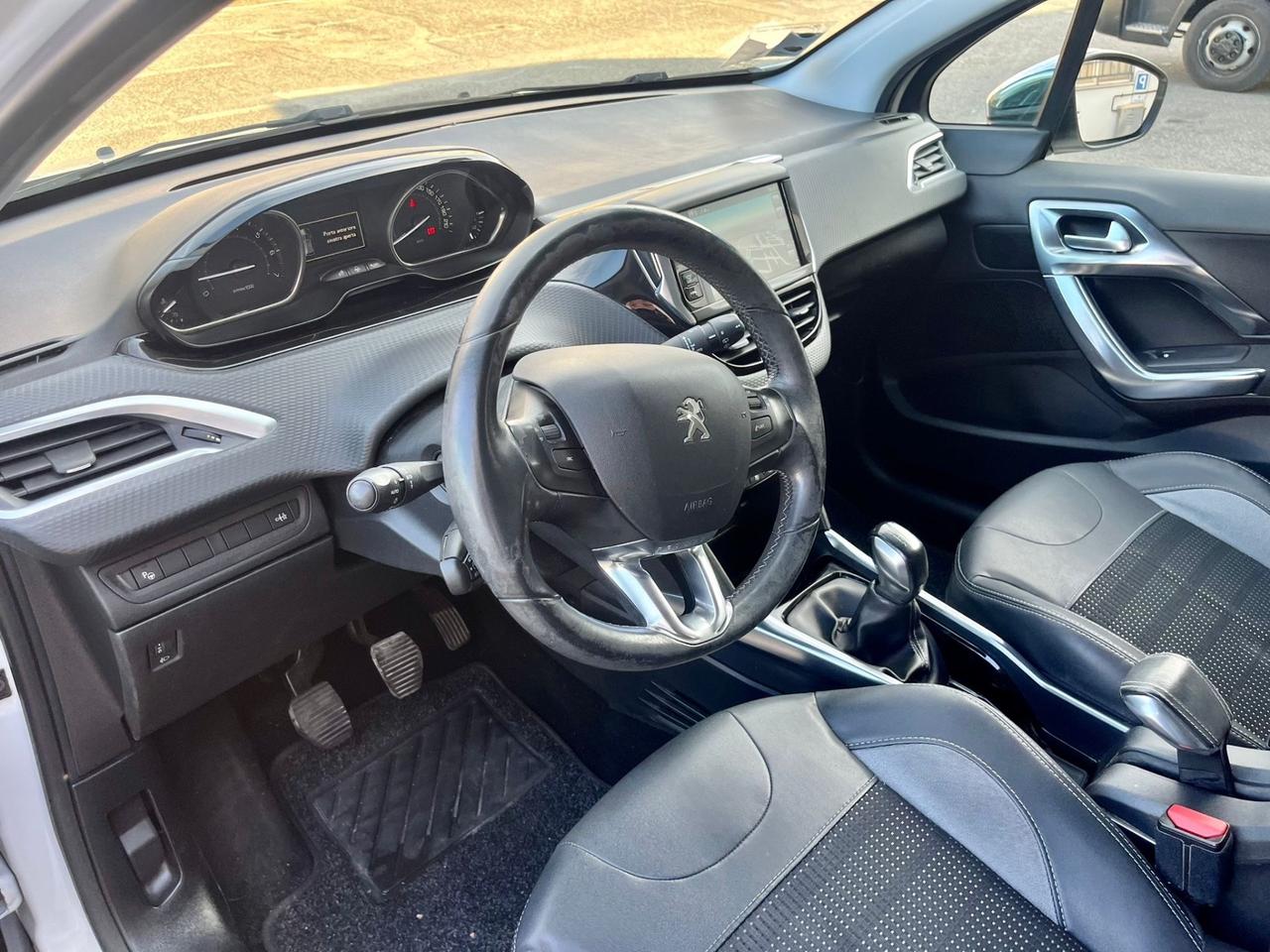 Peugeot 2008 1.6benz 2014 141.000km tagliandati