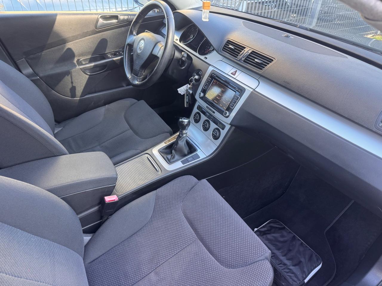 Vw Passat 2.0 TDI 110CV neopaten garanzia 12 mes