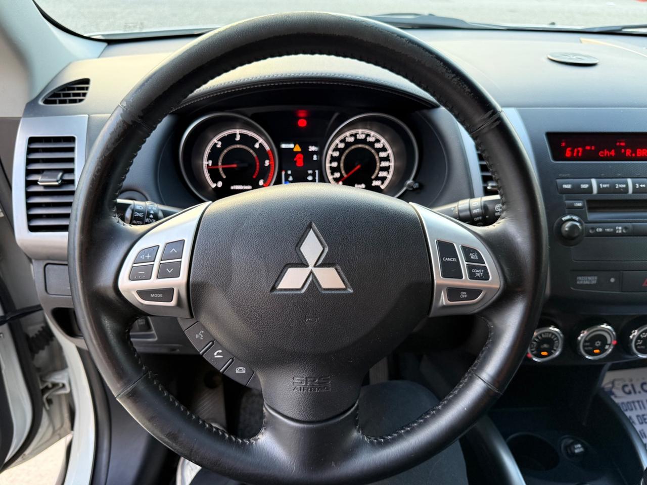 Mitsubishi Outlander 2.2 DI-D Instyle DPF 7 p.ti