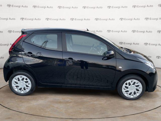 TOYOTA Aygo Connect 1.0 VVT-i 72 CV 5 porte x-play