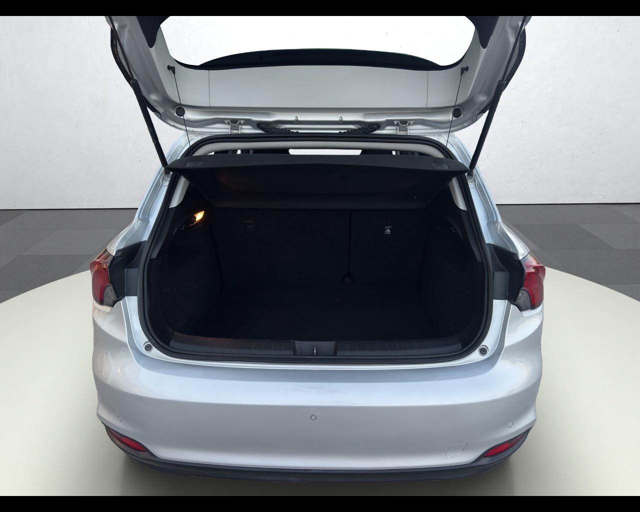 FIAT Tipo (2015-->) - Tipo 1.3 Mjt S&S 5 porte Business